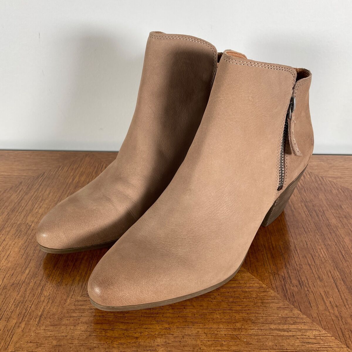 GIÀY BOOTS GÓT VUÔNG KHÓA KÉO HAI BÊN
