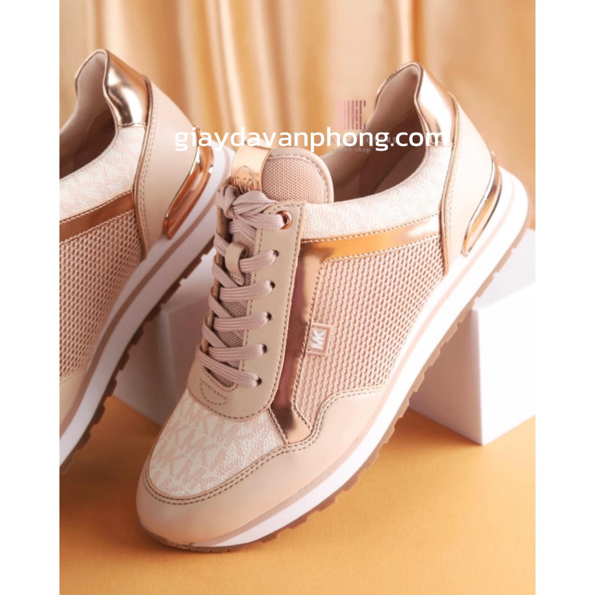 GIÀY THỂ THAO MICHAEL KORS DA THẬT