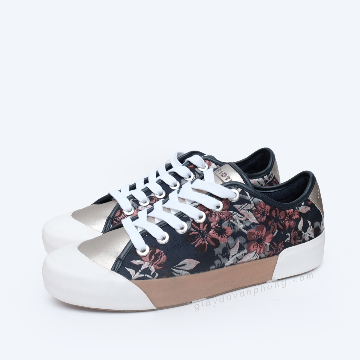 GIÀY SNEAKERS THÊU HOA XUẤT XỊN - SN13FL