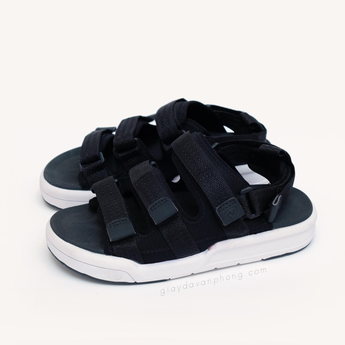 giày sandal 3 quai đế cao 